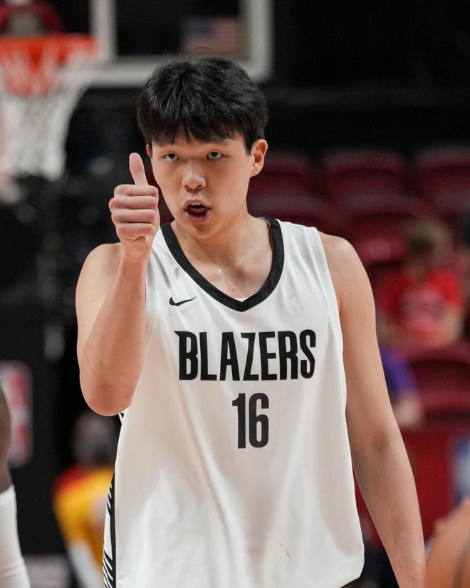 楊瀚森：來到NBA壓力很大，但姚明告訴我要享受這里的一切
